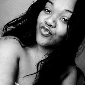 Meet your Posher, Tia